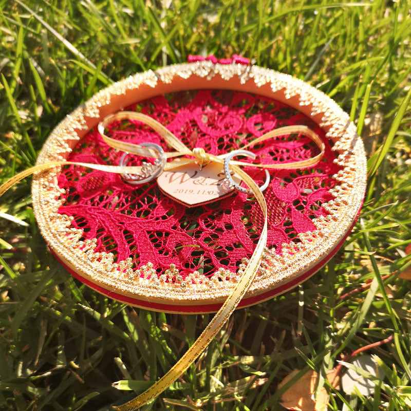 Sweet lace ring pillow